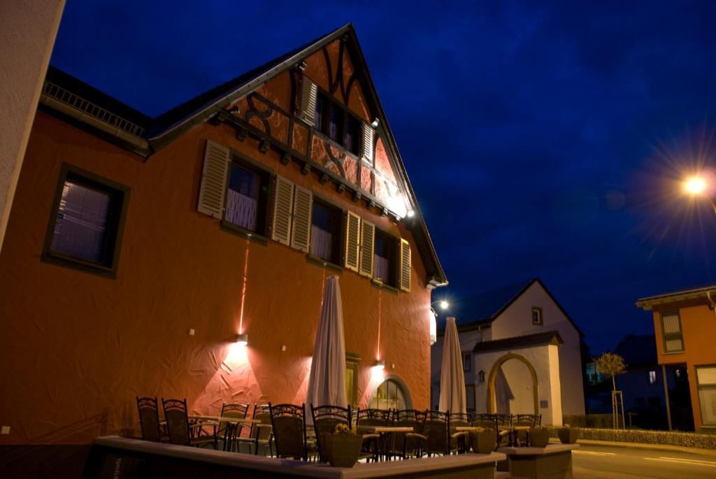 Hotel Beim Holzschnitzer Dreis-Brück Exterior foto